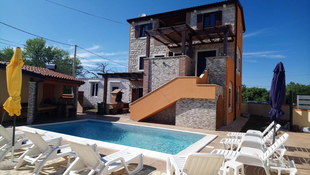 Casa Bozzero Holiday home *